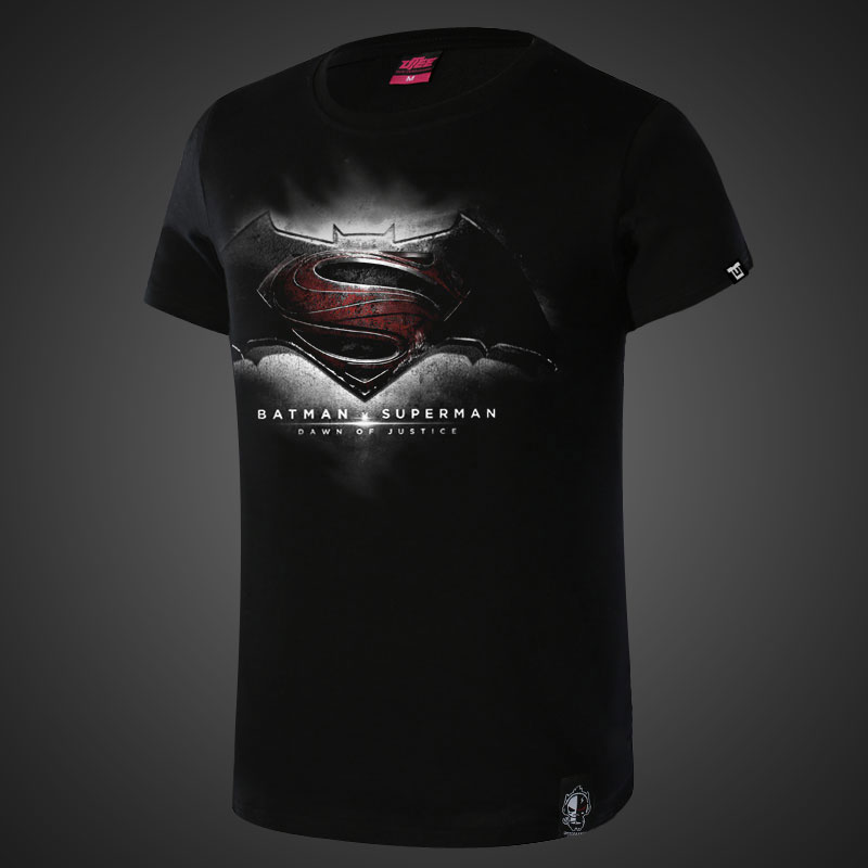 クールバットマンvスーパーマンのTシャツ正義の夜明けブラックTシャツ 