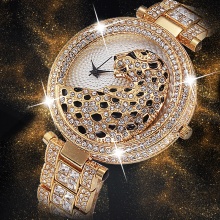 Women Quartz Bling Casual Watch Female Quartz Gold Watch Crystal Diamond Leopard  Clock